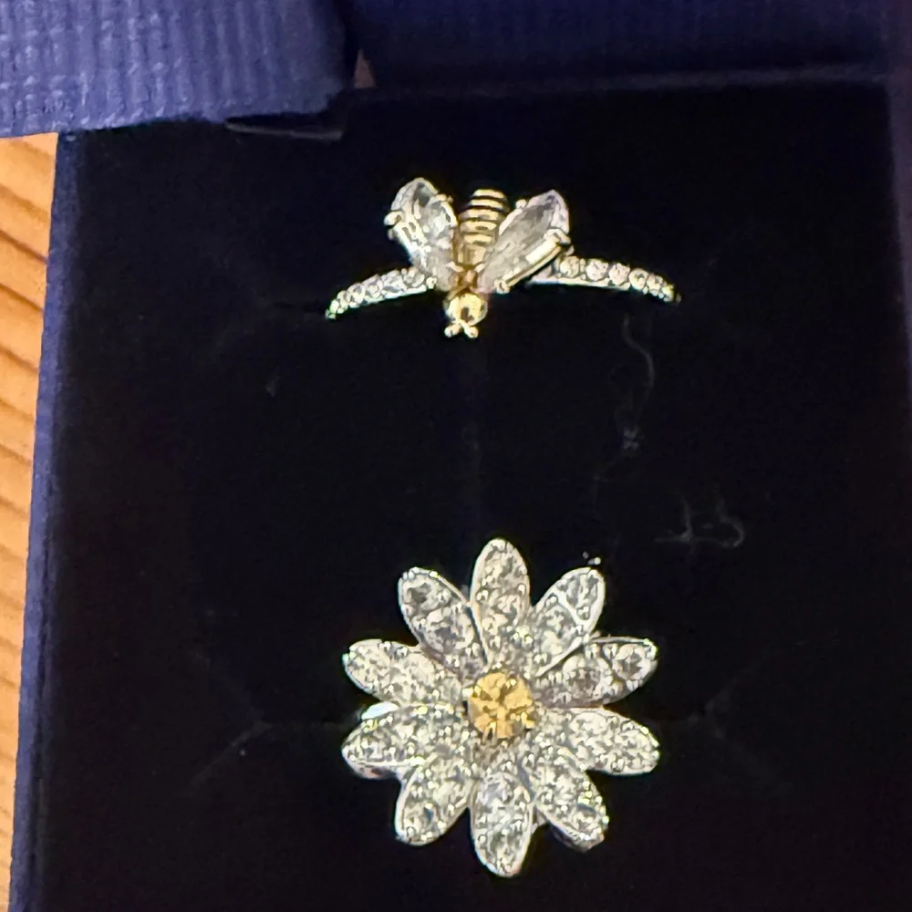 Swarovski Gold and Silver Crystal Ring Set - Picture 3 of 4